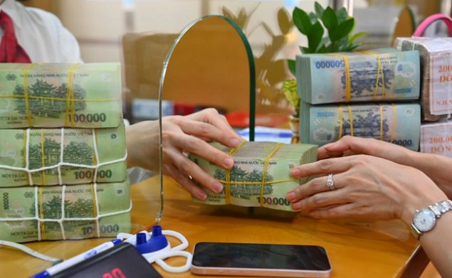 Tiền Gửi Ngân Hàng Của Dân Cư Đạt Kỷ Lục Mới