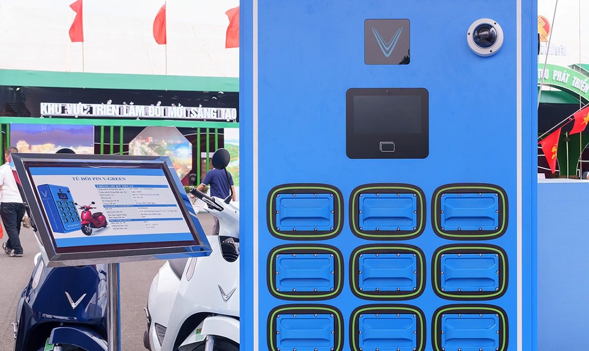 V-Green Triển Khai Mô Hình Nhượng Quyền Tủ Đổi Pin Xe Máy Điện VinFast